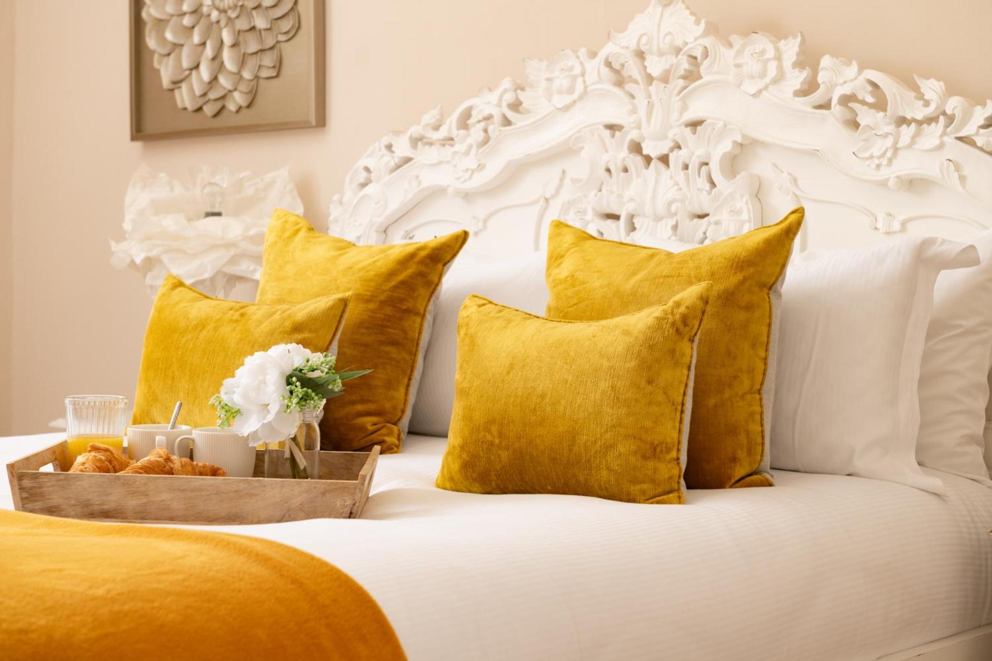 Downwood Vineyard Manor In Idyllic Countryside Villa แบลนด์ฟอร์ดฟอรัม ภายนอก รูปภาพ