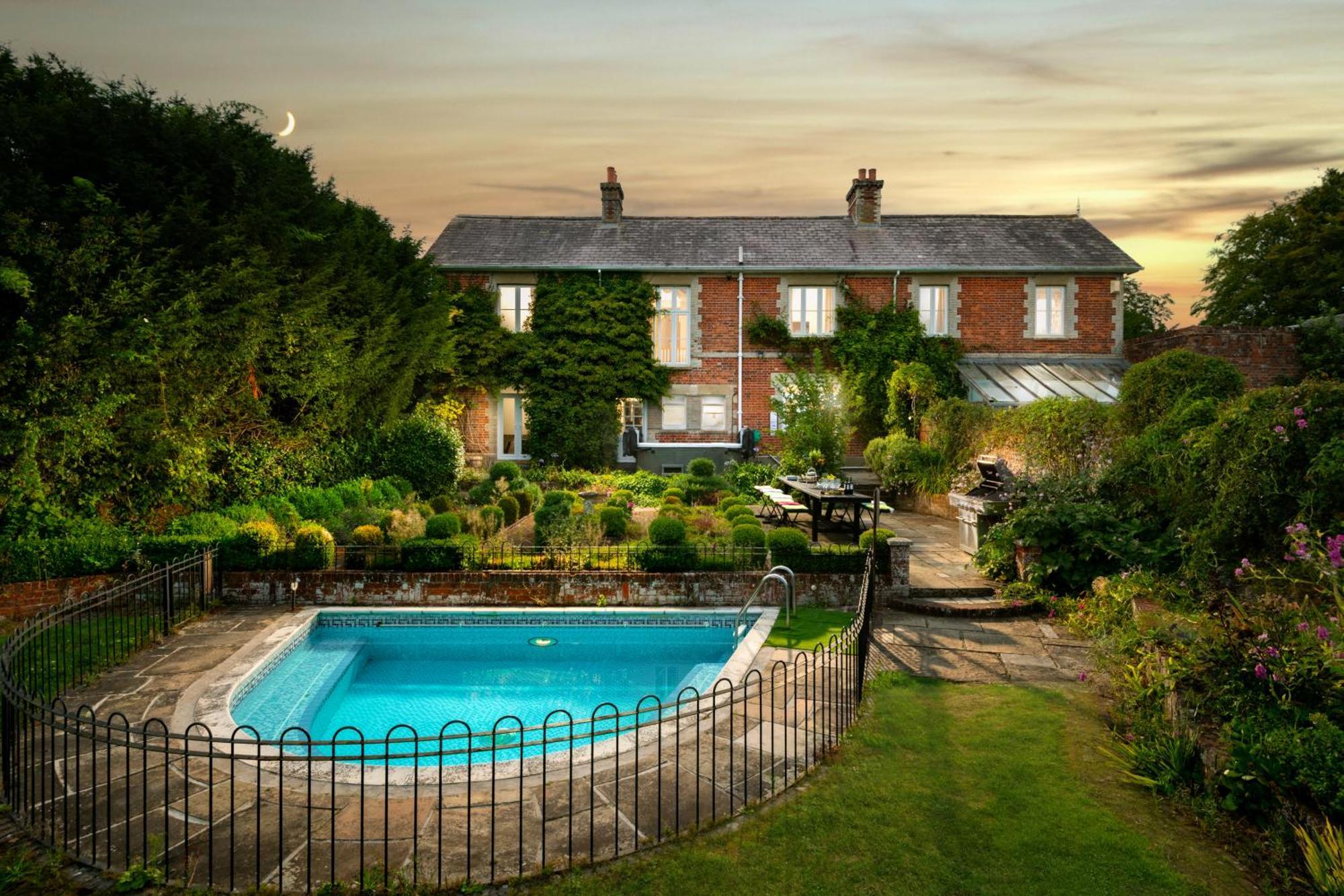 Downwood Vineyard Manor In Idyllic Countryside Villa แบลนด์ฟอร์ดฟอรัม ภายนอก รูปภาพ