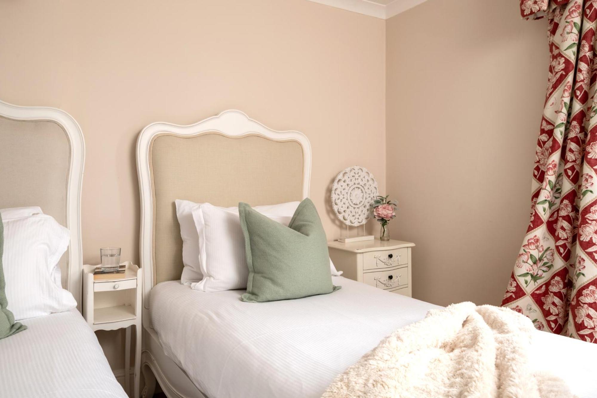 Downwood Vineyard Manor In Idyllic Countryside Villa แบลนด์ฟอร์ดฟอรัม ภายนอก รูปภาพ