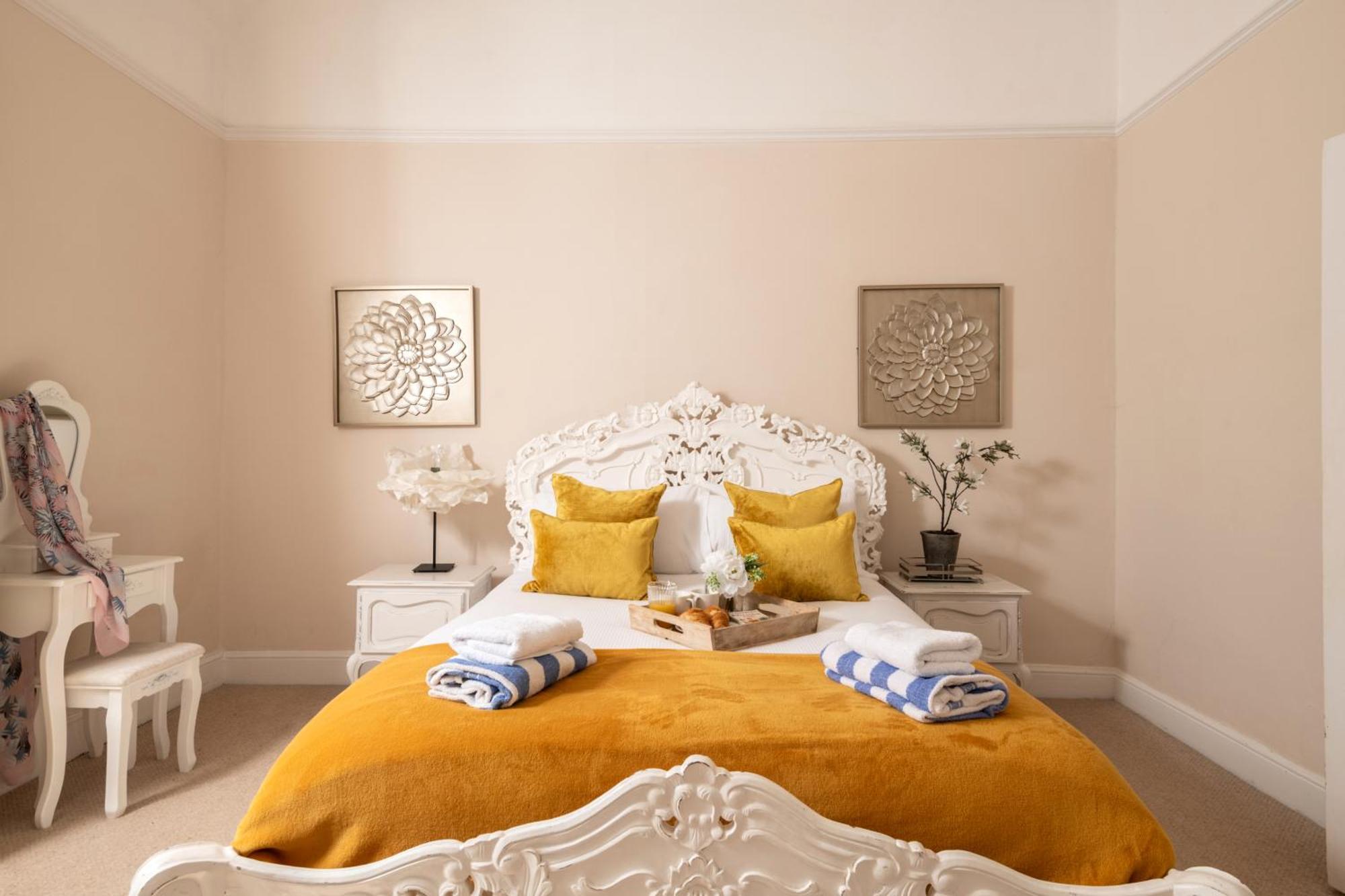 Downwood Vineyard Manor In Idyllic Countryside Villa แบลนด์ฟอร์ดฟอรัม ภายนอก รูปภาพ